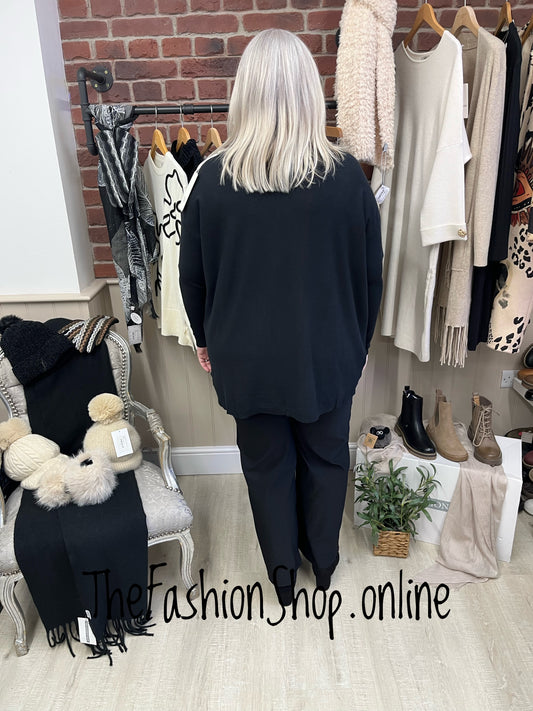 Hallie black twin pocket jumper 14-22