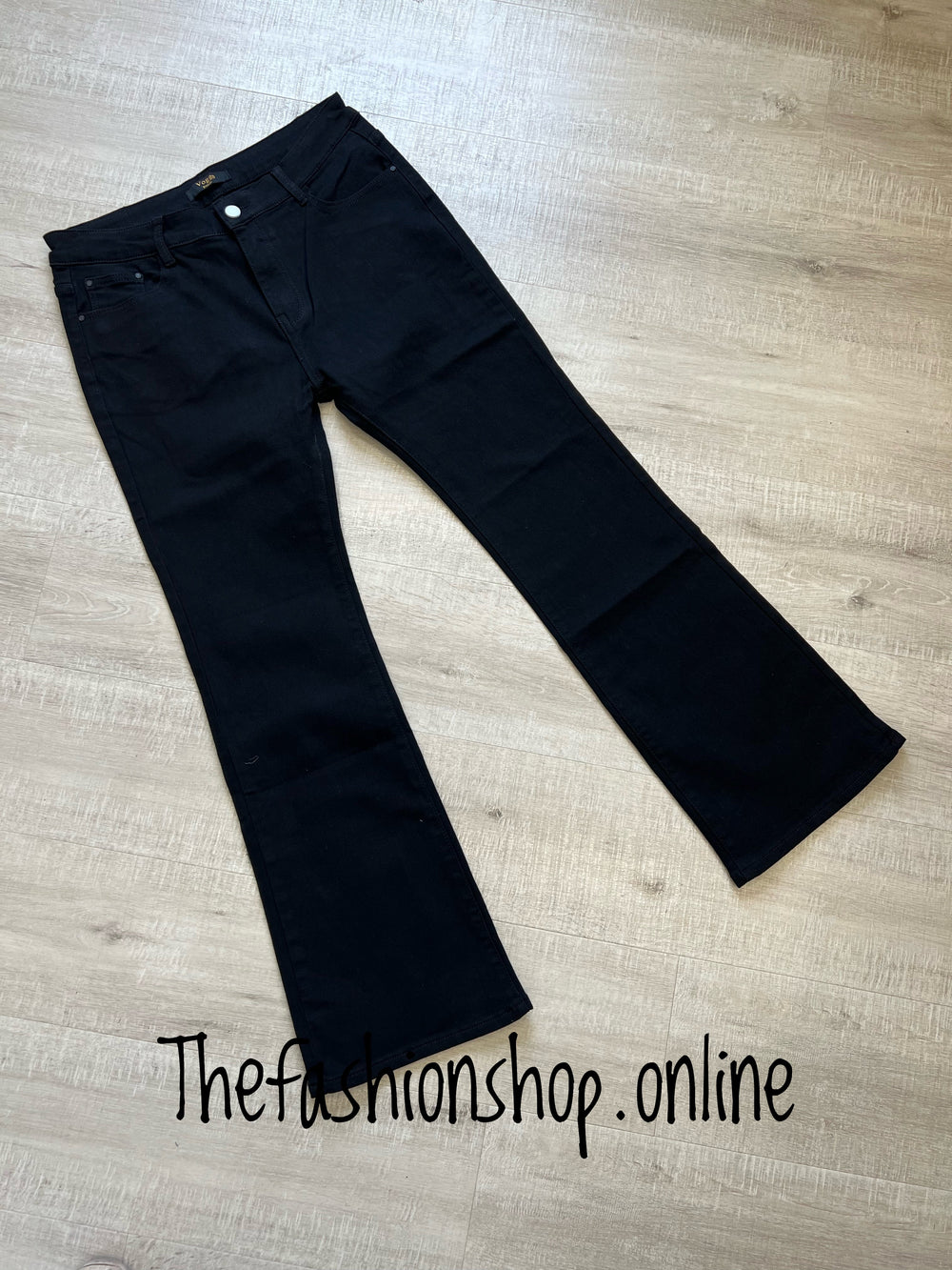 Black bootcut jeans sizes 8-16
