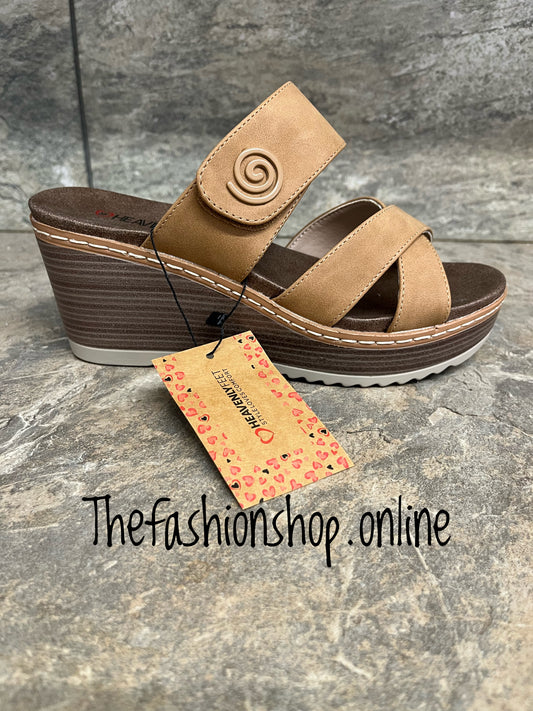 Heavenly Feet tan Sawyer wedge sandal sizes 4-8 (37-42)