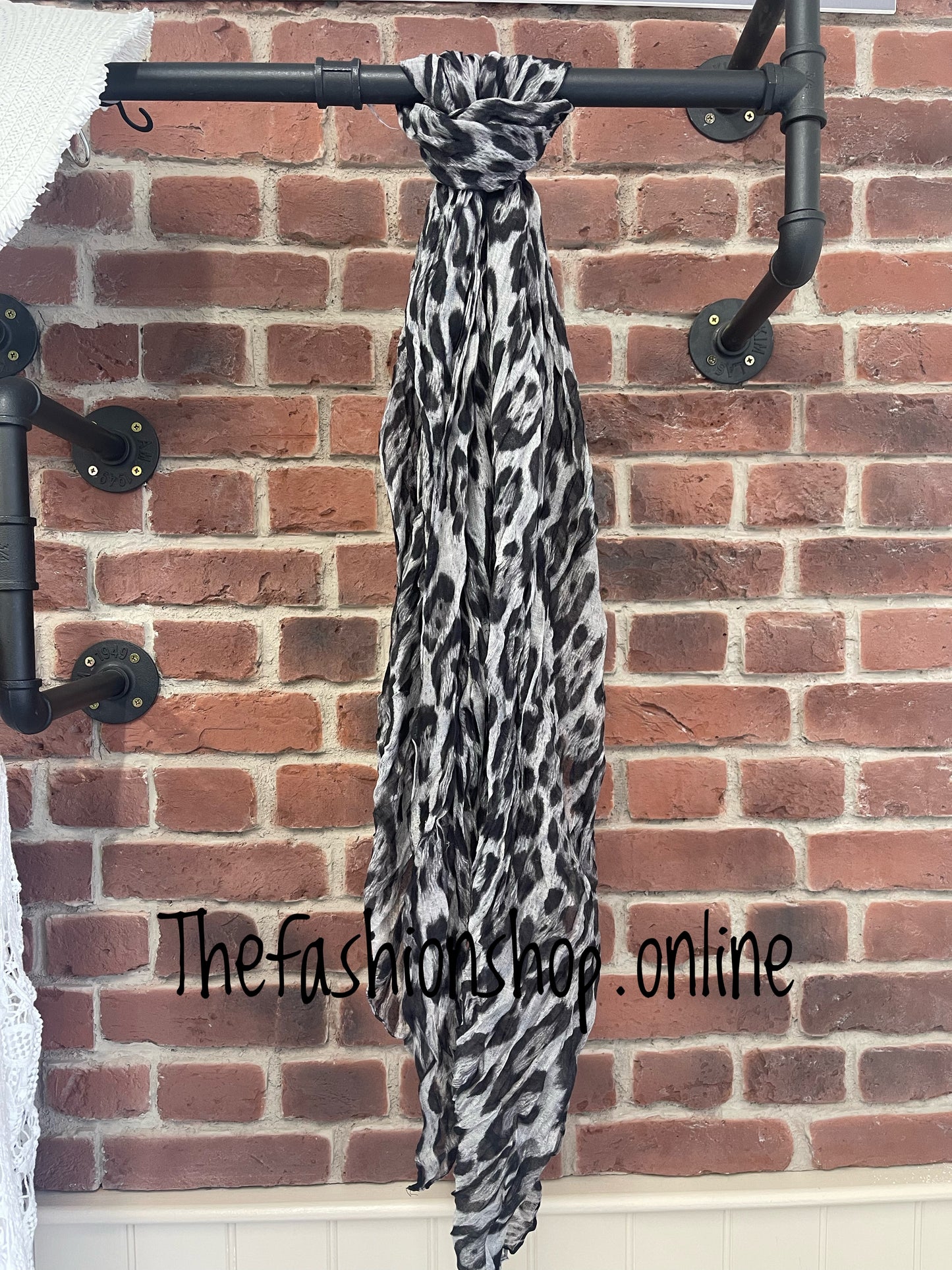 Grey leopard print lightweight scarf