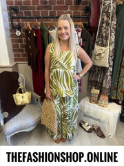 Mia lime and cream sleeveless top 8-14