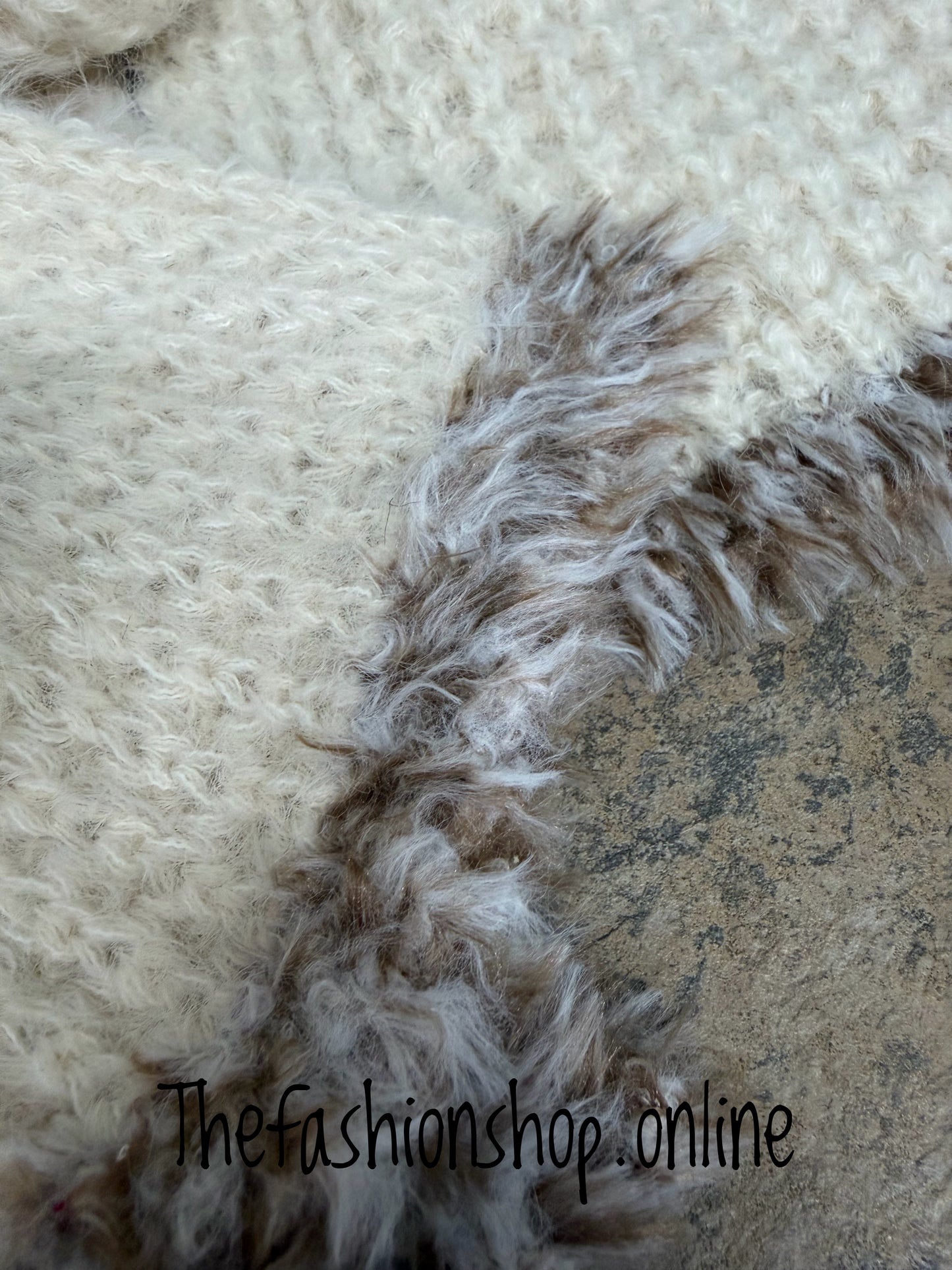 Cream knitted waffle scarf