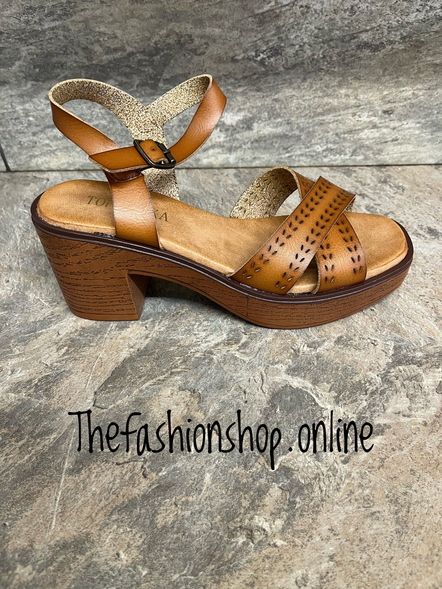 Sandy tan block heel sandal sizes 3-8 (36-41)