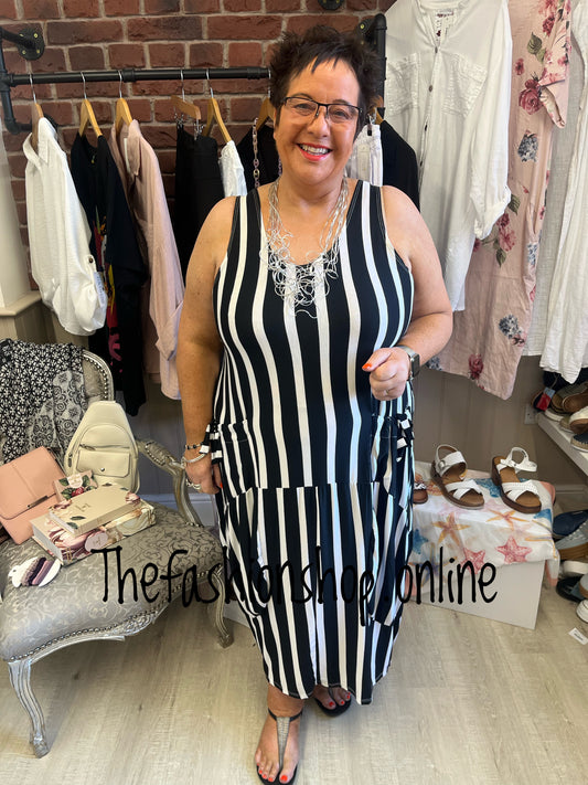 Black and white nautical dress 12-22