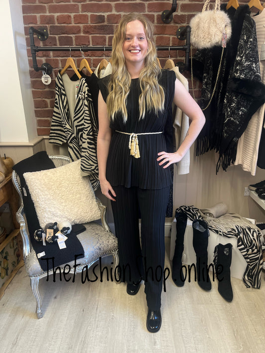Hermione black pleated trouser set 10-18