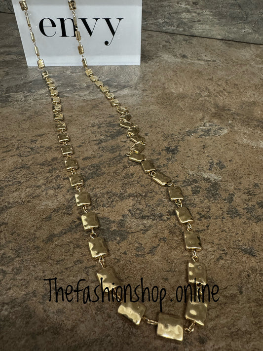 Envy long gold necklace with hammered squares