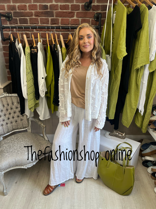 Poppy white lace blouse 8-16