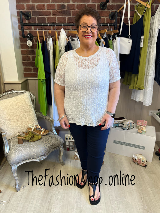 Bonnie white short sleeve lace top 14-20