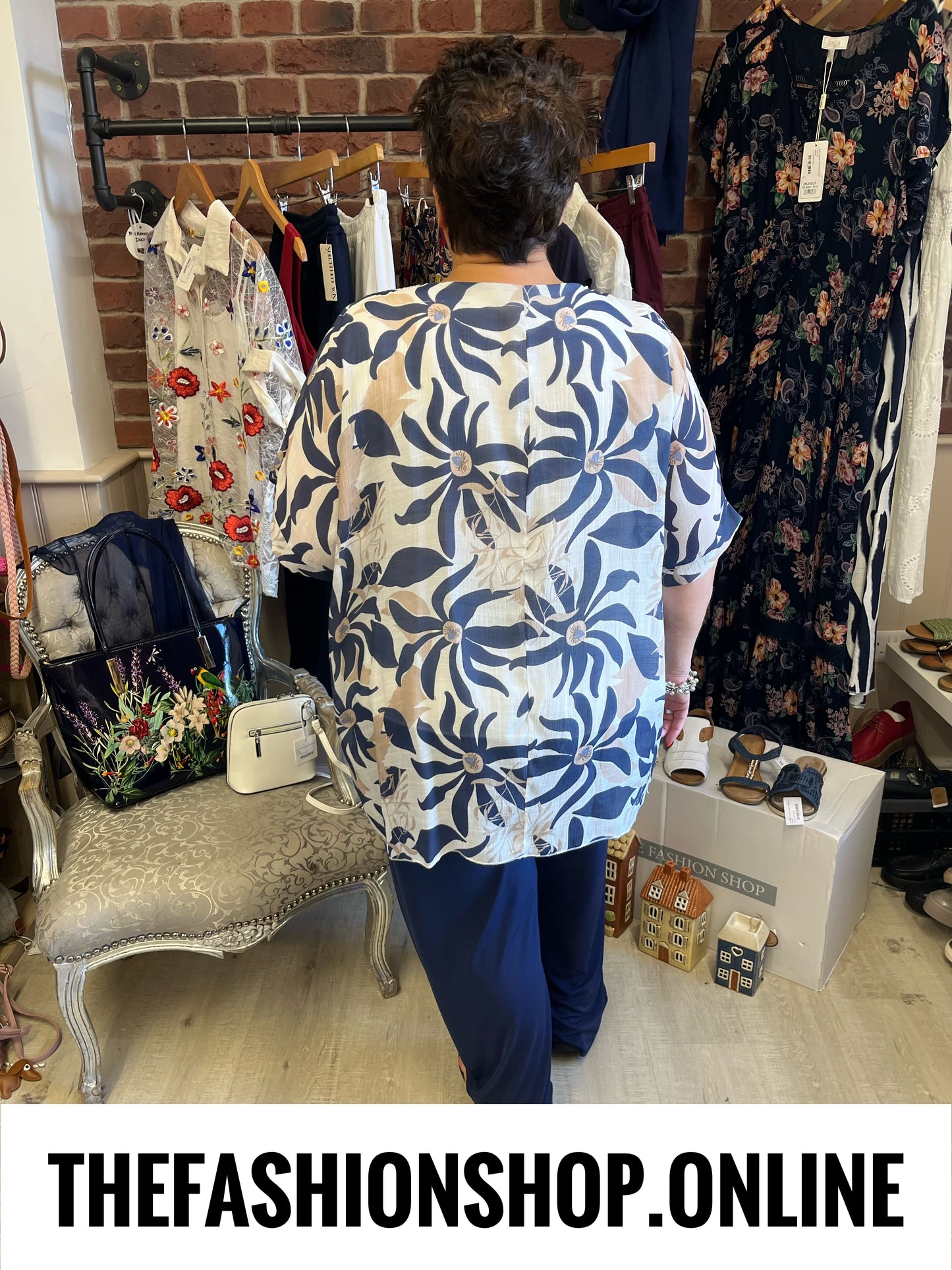 Navy and Mocha Botanical Floral Top 18-22