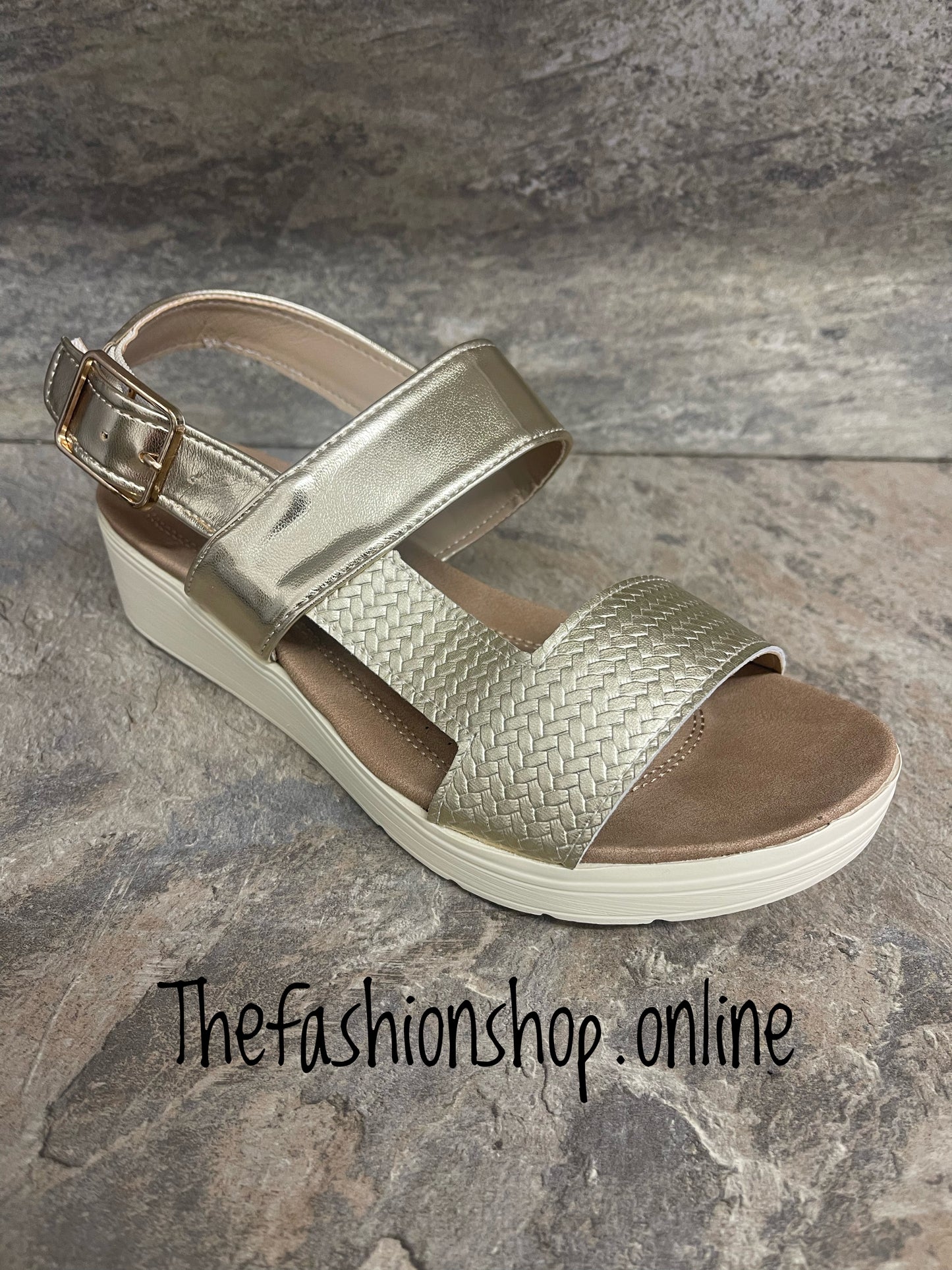 Gold bar detail sandals sizes 3.5-7