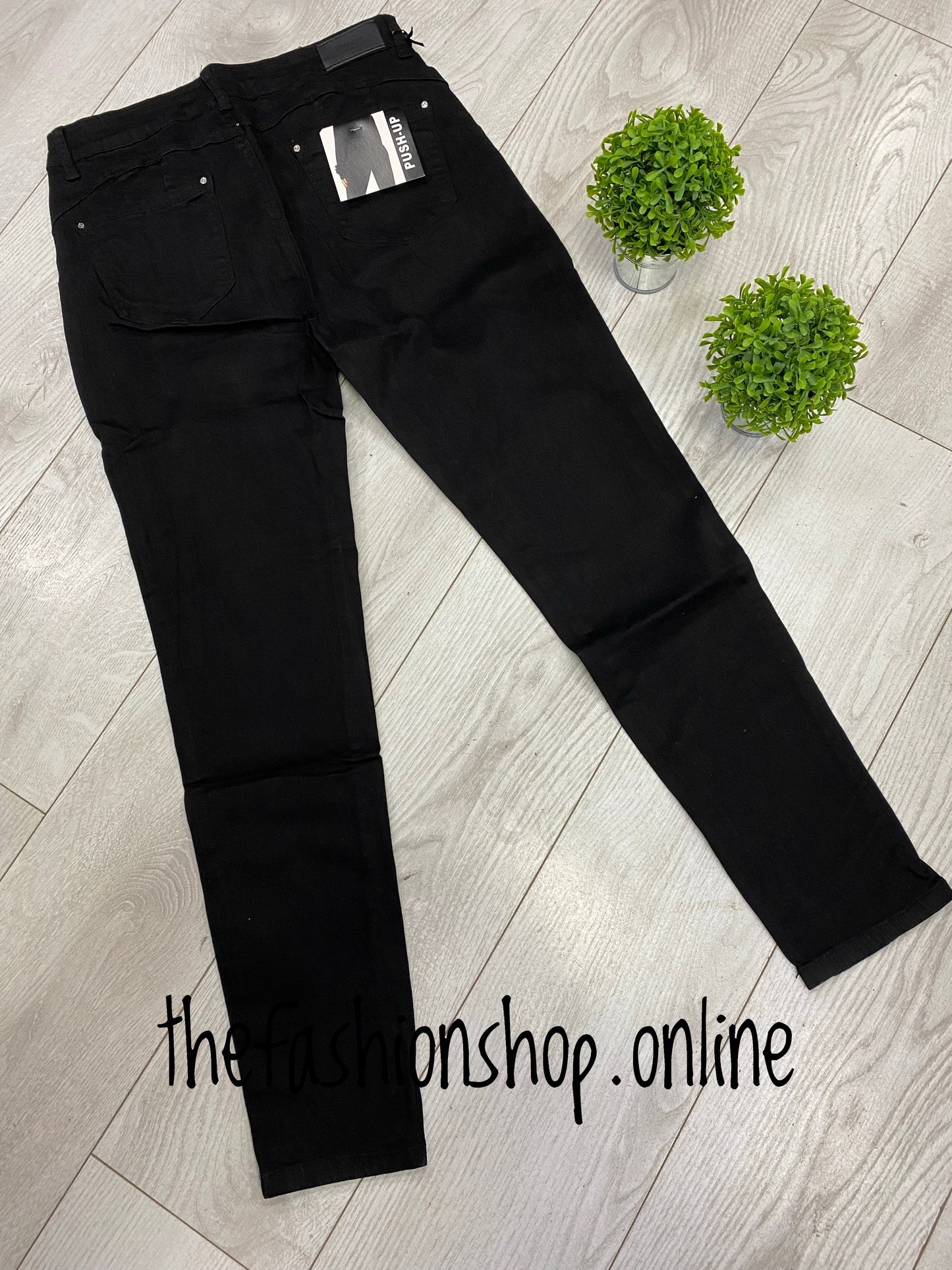 Black push up ladies fit jeans sizes 12-20