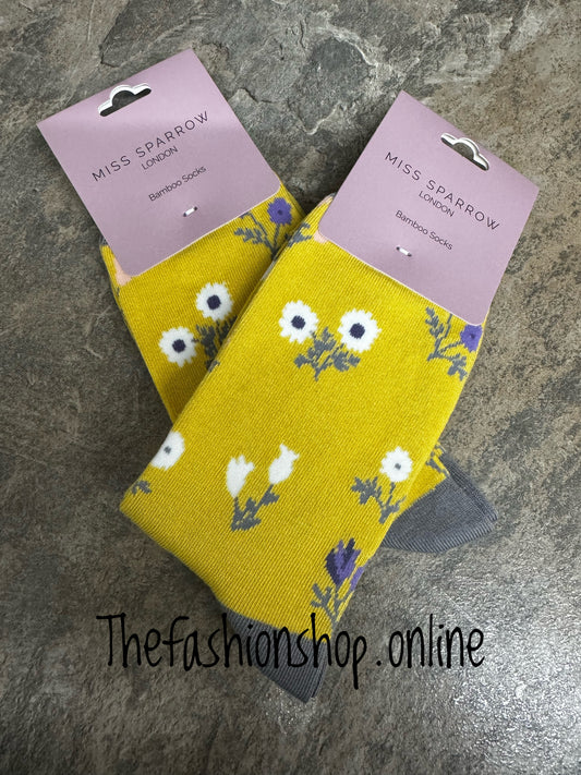 Miss Sparrow Yellow Dainty Floral Bamboo socks 3-7