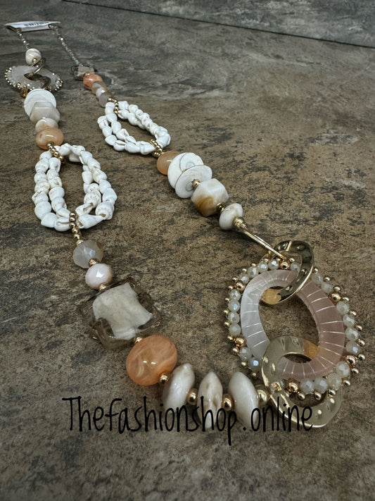Beige,peach and stone ring of shells necklace