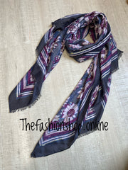 Zelly pretty flowers lightweight scarf