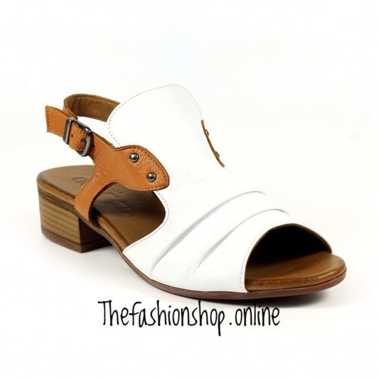 Lunar Jaden white and tan leather sandals sizes 4-8