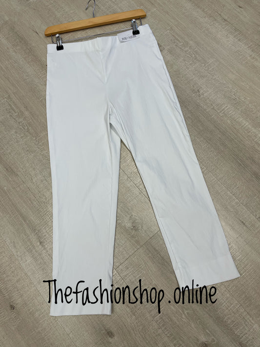 White stretchy sized cropped trousers sizes 10-22