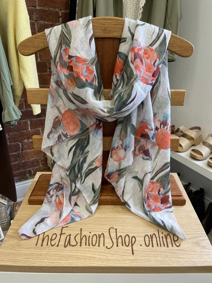 Red Cuckoo cream tulips scarf