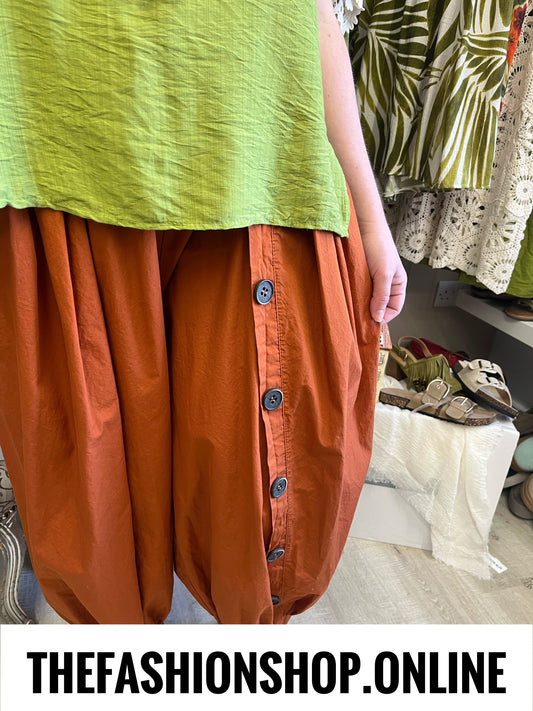 Gina cinnamon cropped button trousers 8-16
