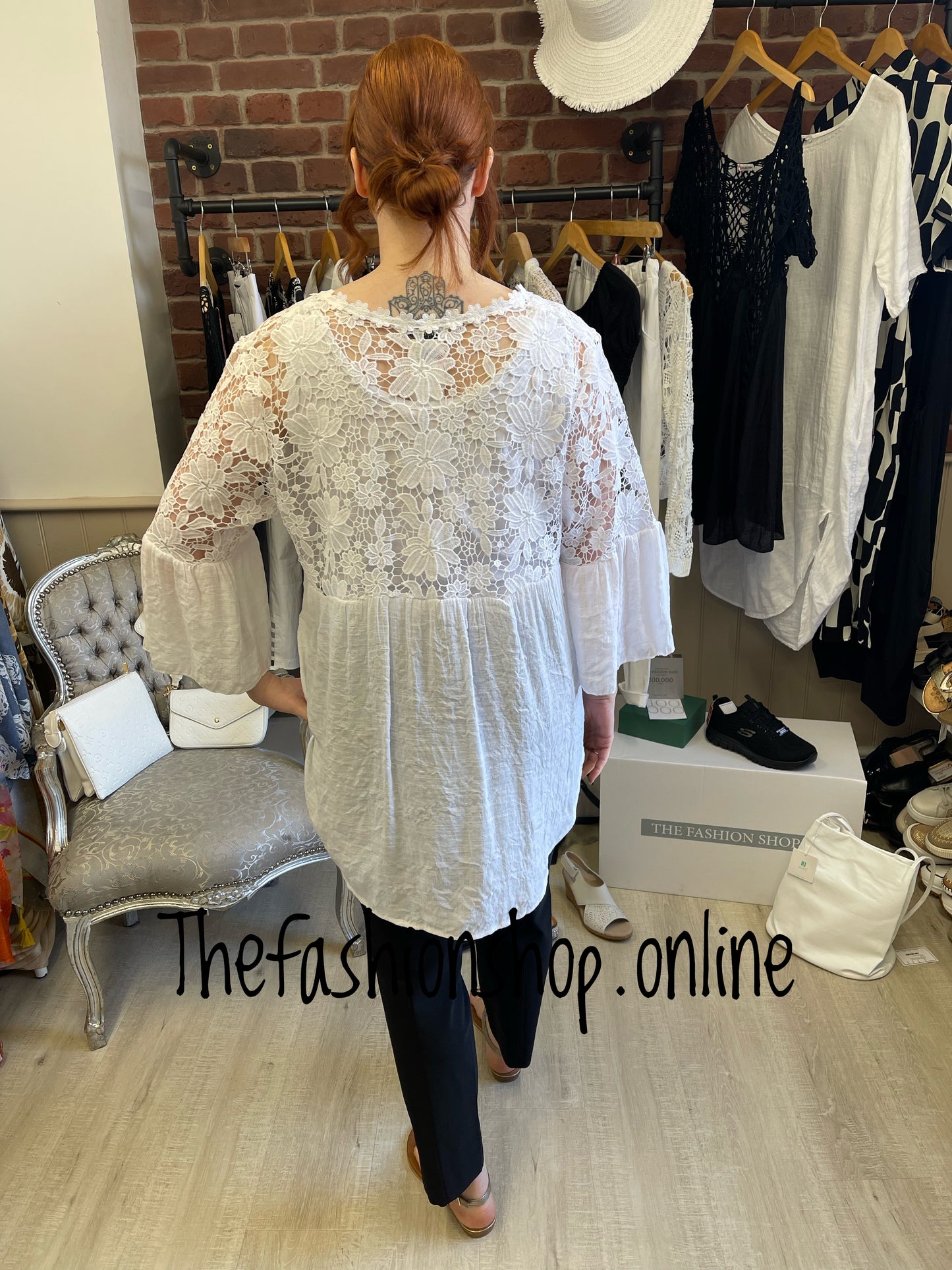 White lace back blouse 10-14
