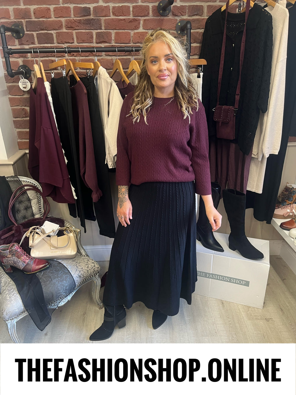 Annabelle black knitted A line skirt 10-16