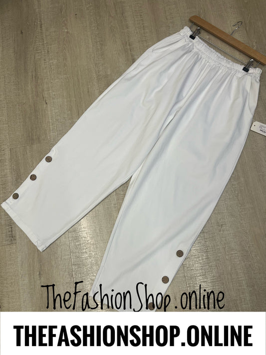 Annabelle white three button trousers 18-24