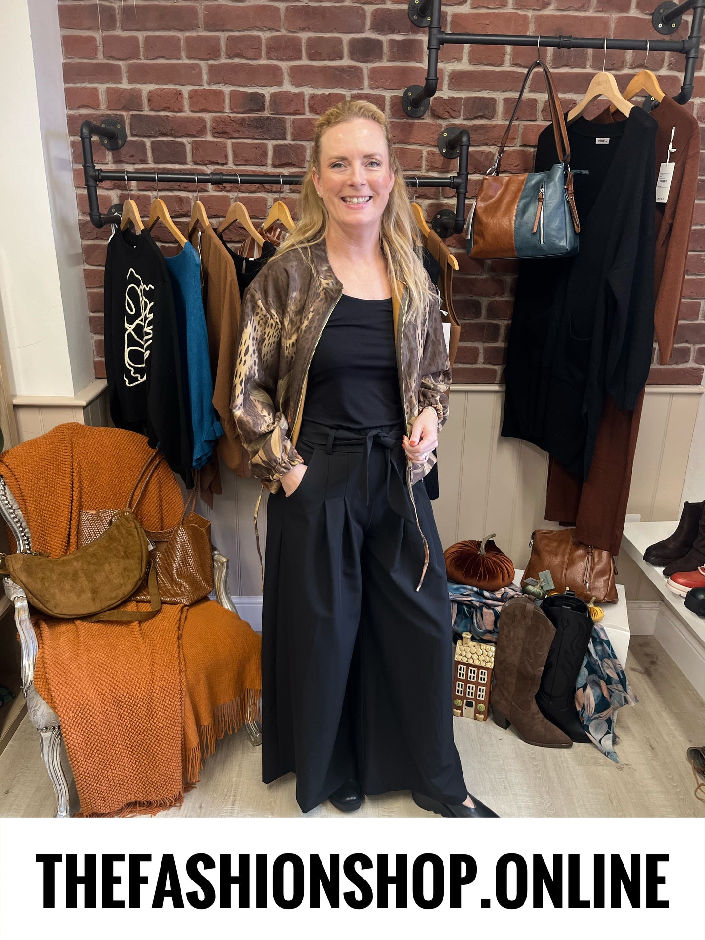 Black wide leg belted trousers 8-10 and 12-14