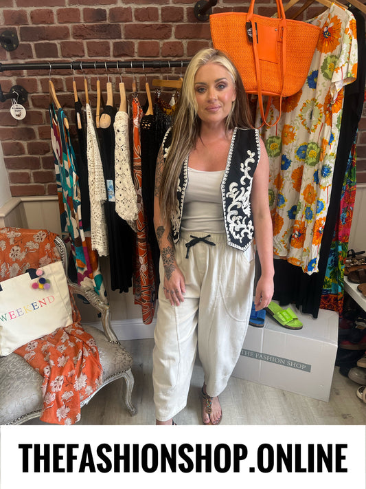 Rosie black and cream pearl waistcoat 8-14