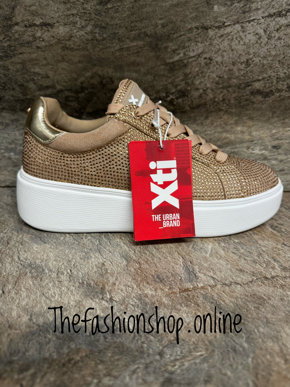Xti Gold Diamante Detail Trainers sizes 3-7 loo