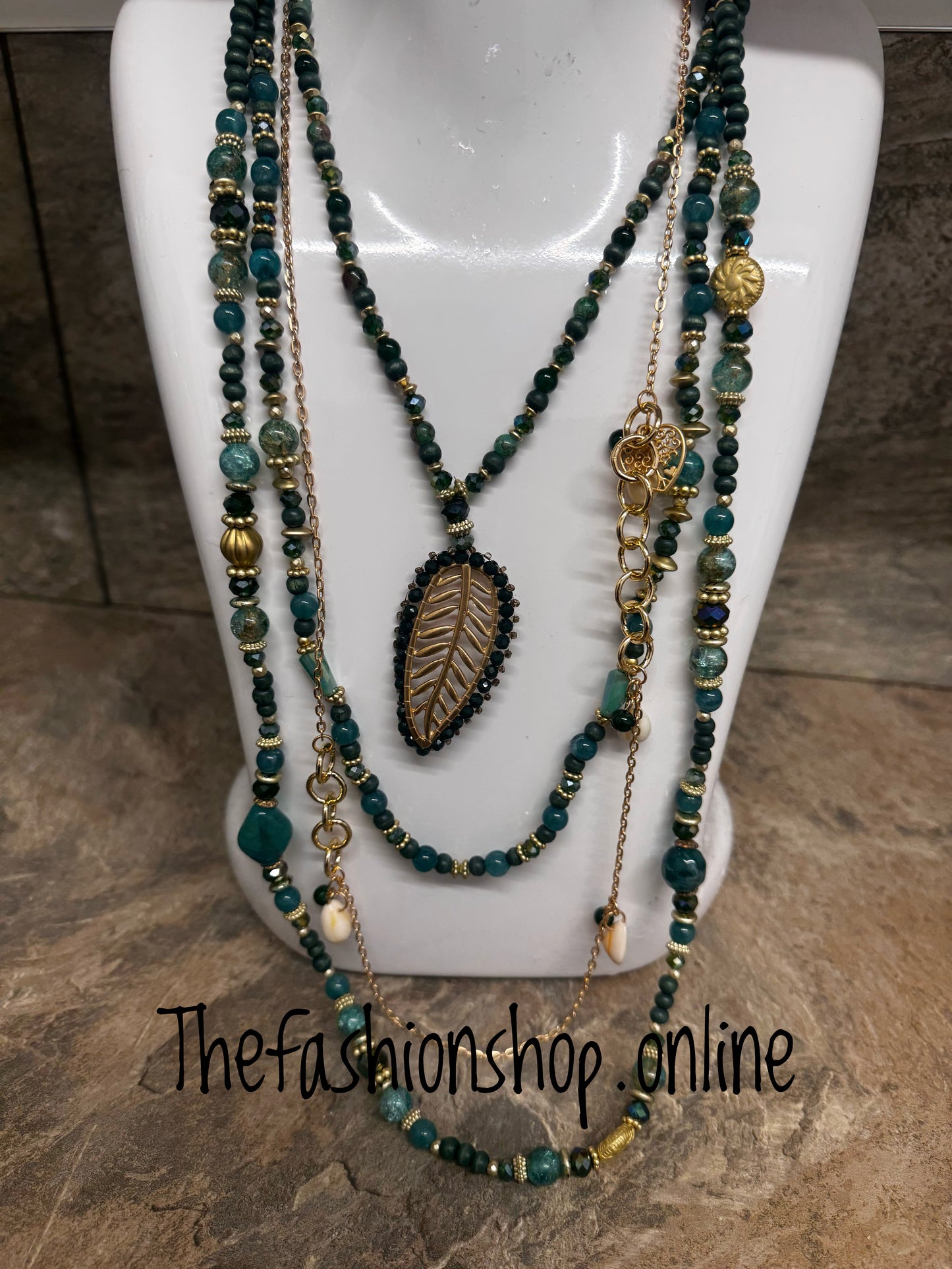 Green Leaf Detail Necklace
