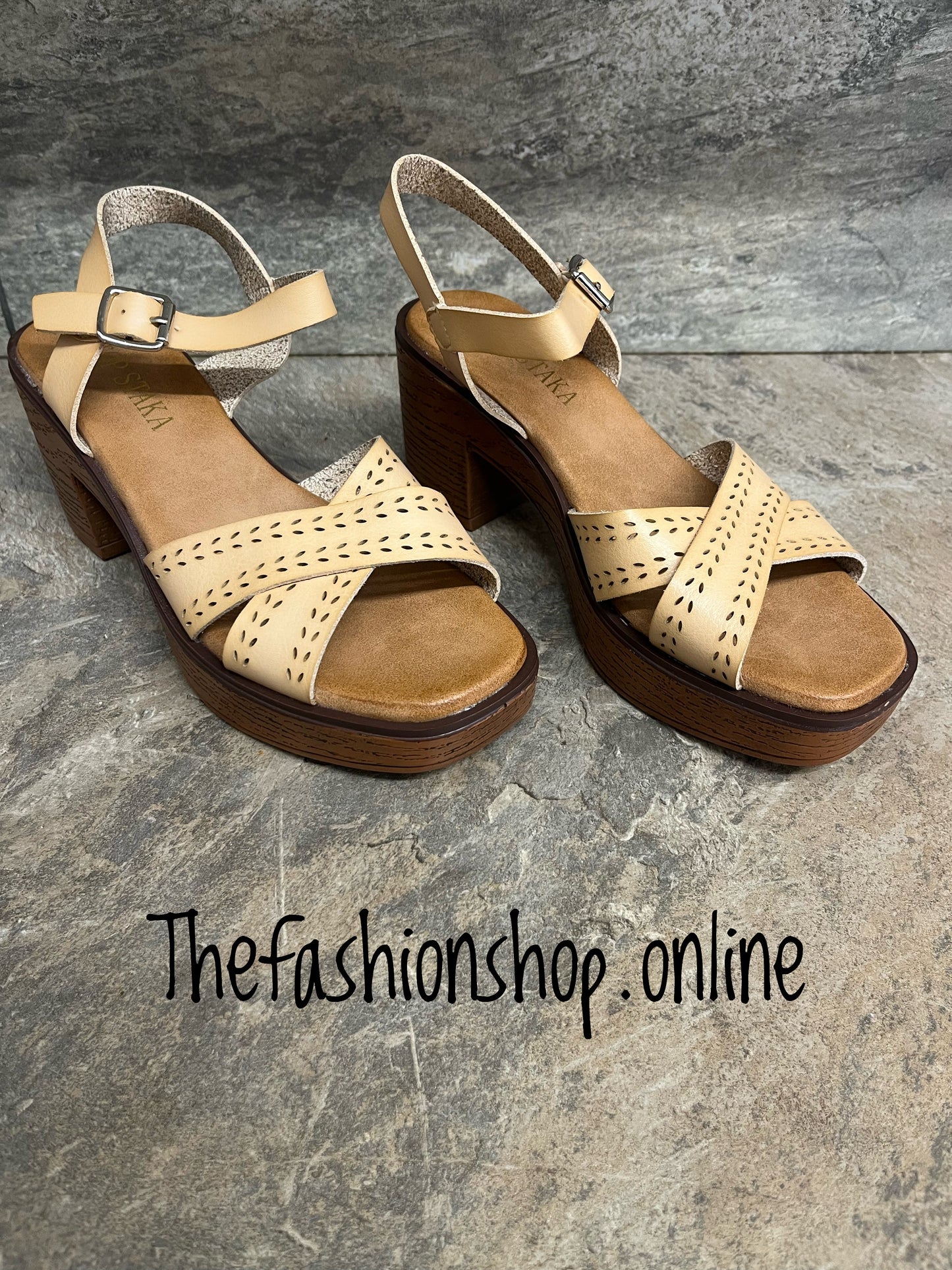 Sandy natural block heel sandal sizes 3-8 (36-41)