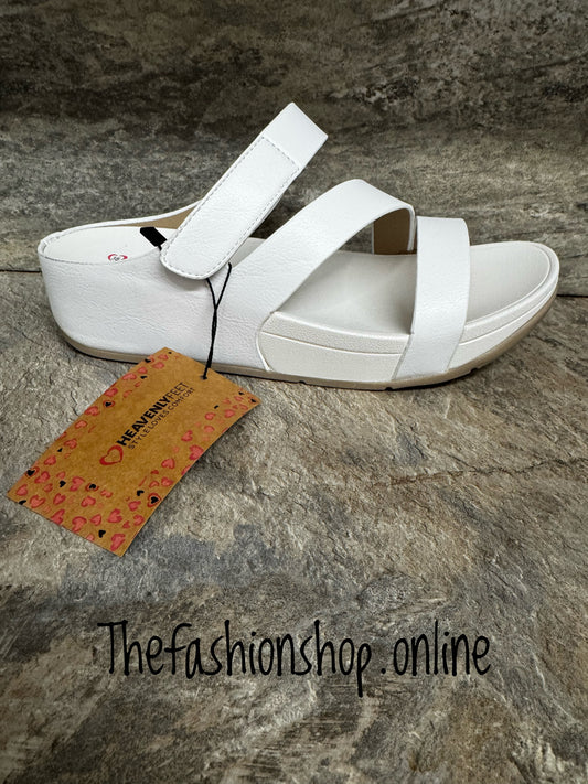 Heavenly Feet white Saturn sandals sizes 4-7 (37-41)