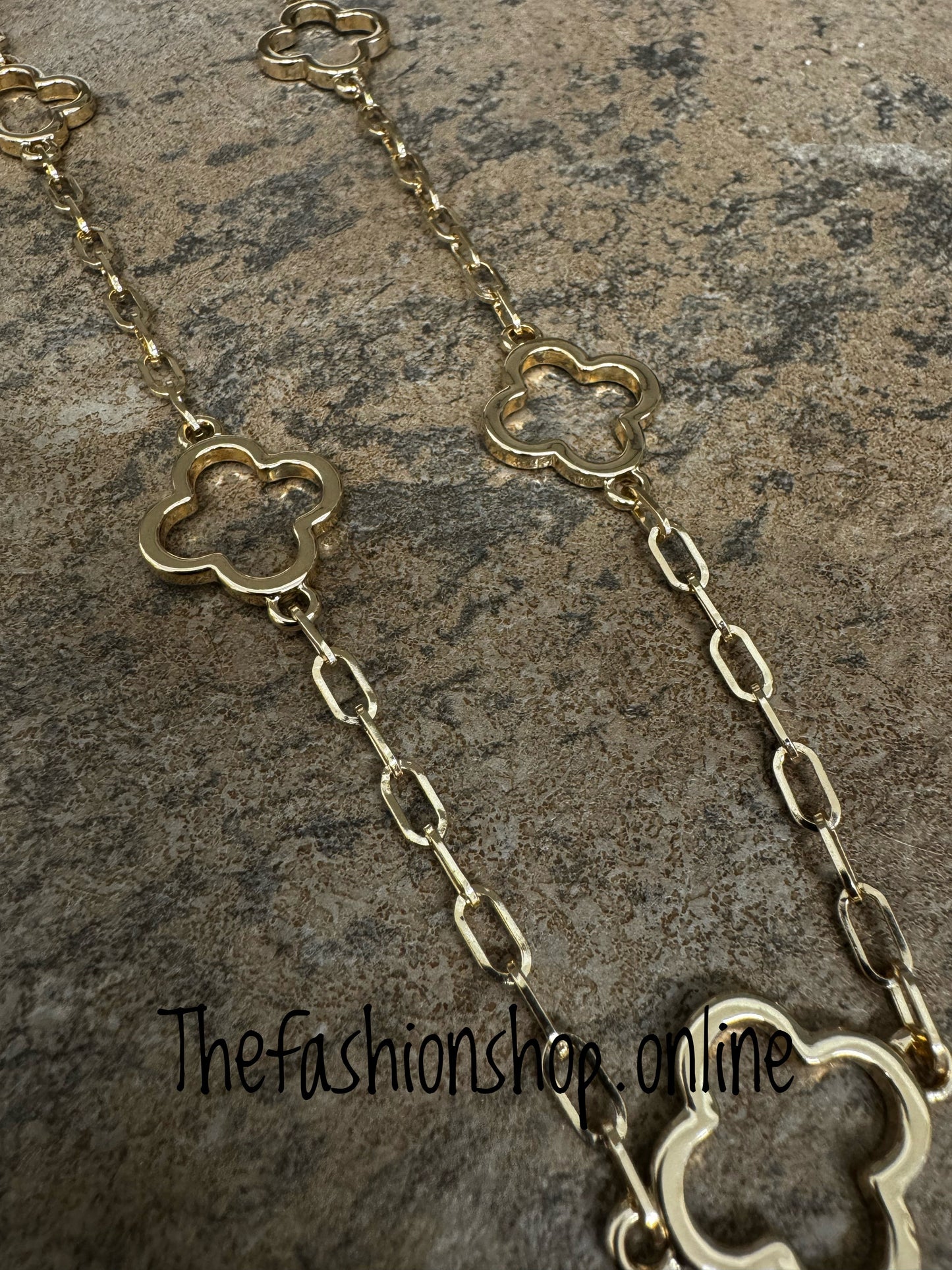 Envy long gold clover necklace