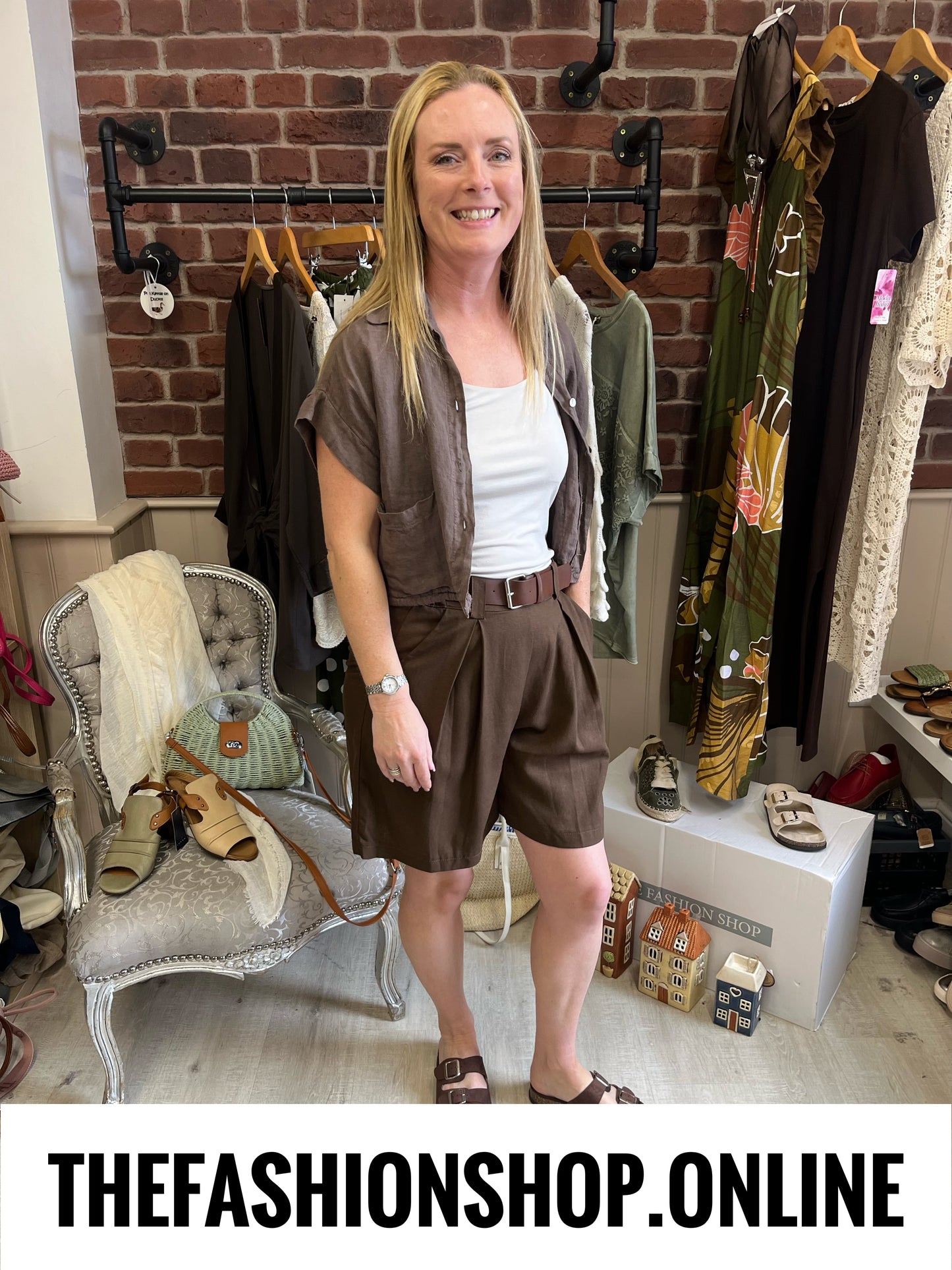 Carla brown linen mix shorts with belt  8-14