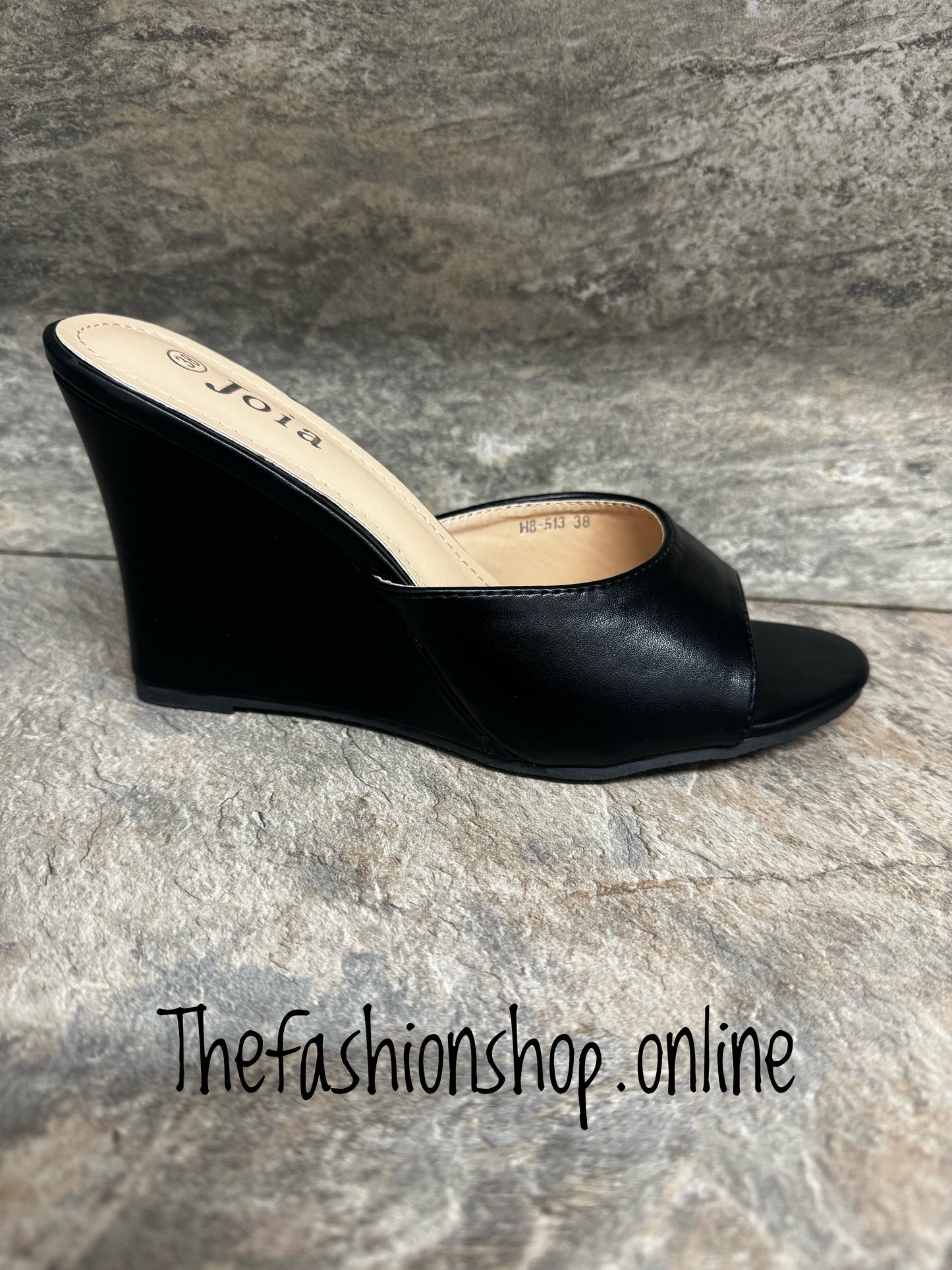 Black slip on wedge 3-8