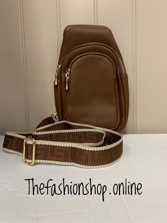 Double Zip sling bag in Brown