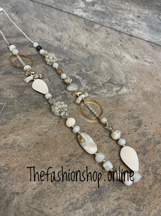 Neutral tones chunky cluster necklace