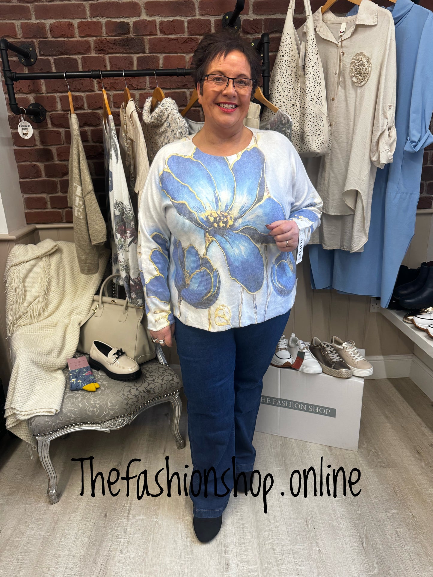 Tia blue large flower jumper 14-22