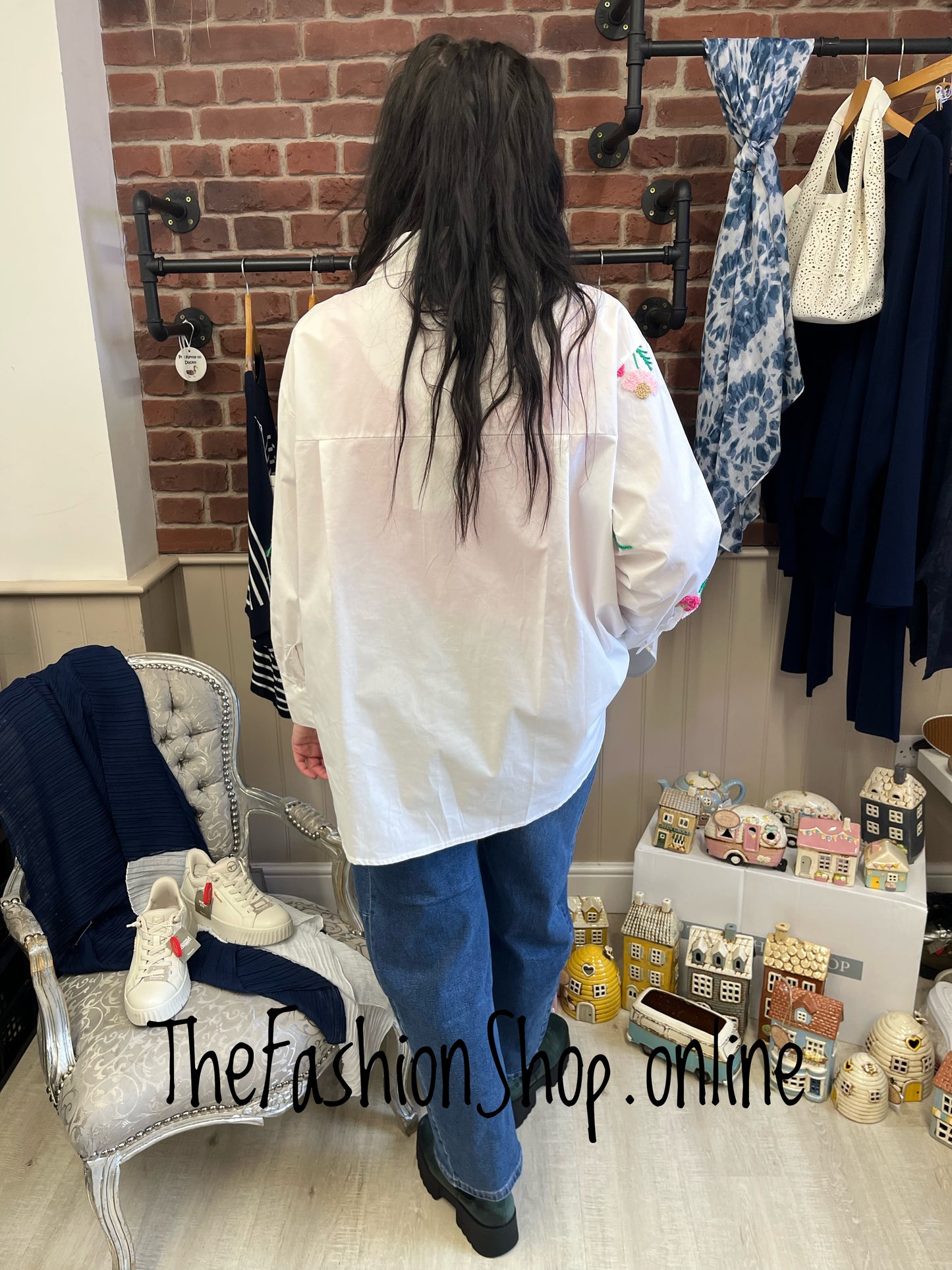 Lauren white floral shirt 12-22