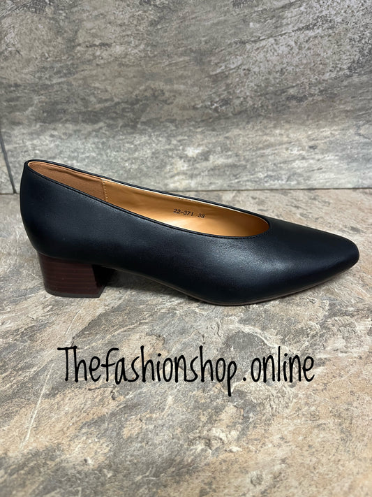 Penny black court shoe sizes 3-8 (36-41)
