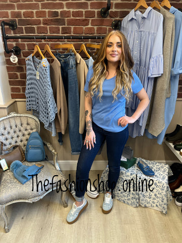 Blue v neck cotton top sizes 8-20