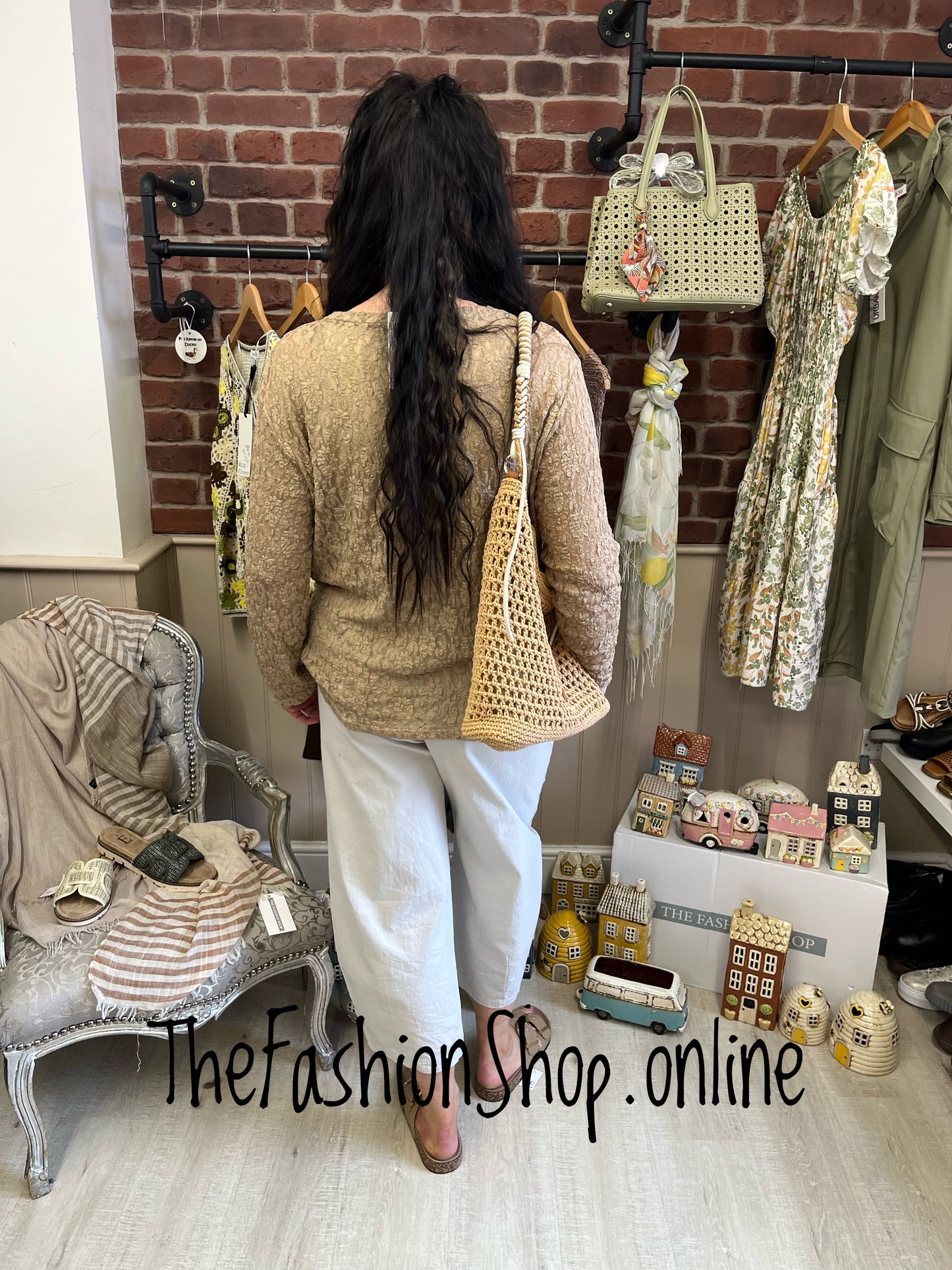 Bonnie camel lace top 14-20