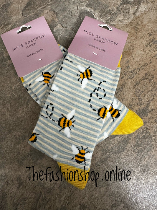 Miss Sparrow Duck Egg and Cream Bumble Bees Bamboo socks 3-7