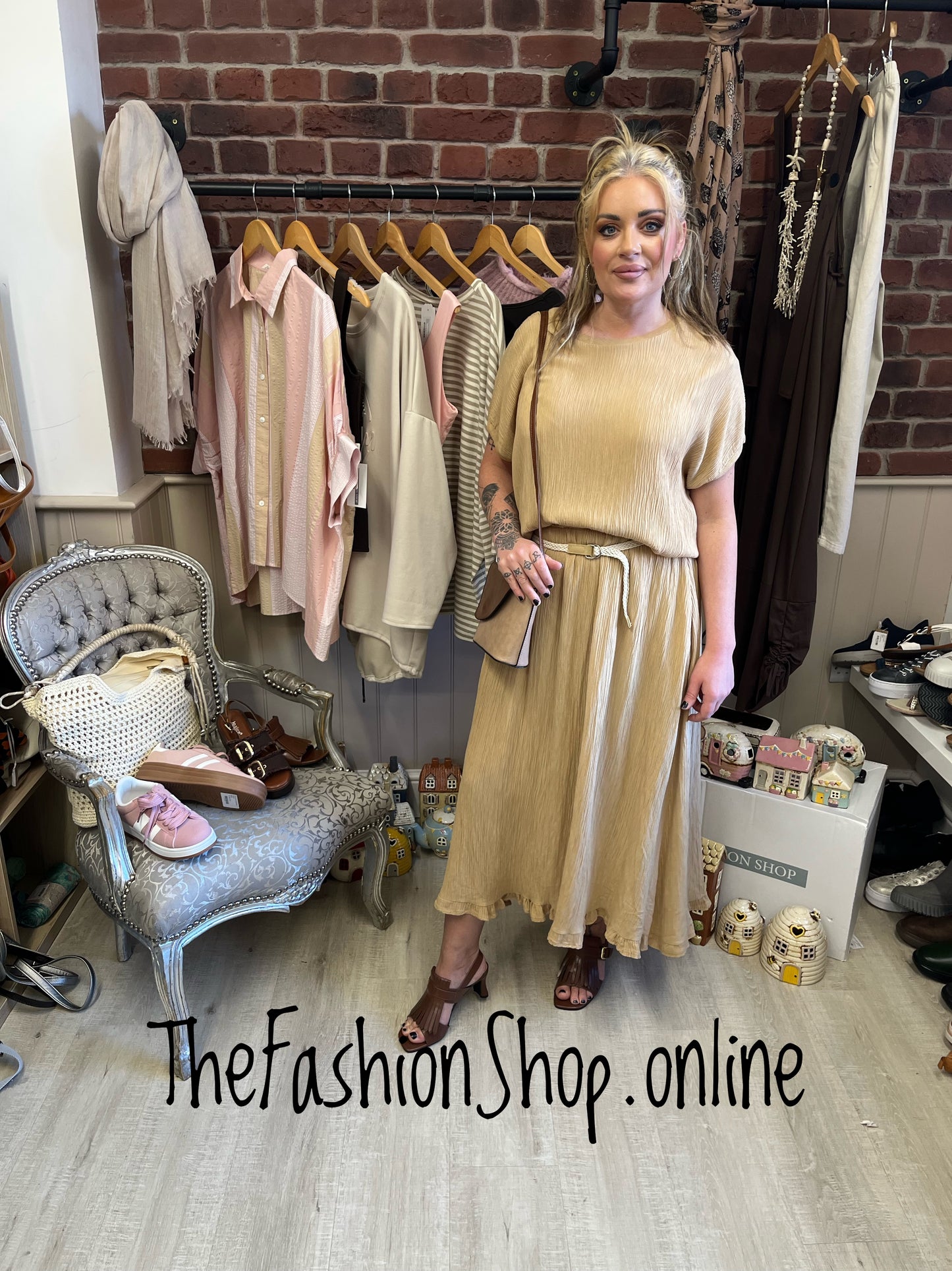 Lizzy camel ripple top 10-16