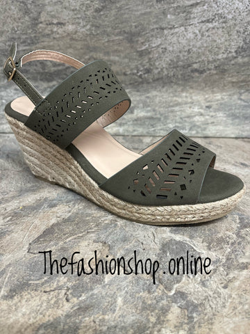 Cece Khaki wedge 3-8