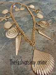 Seashell statement necklace and earrings set