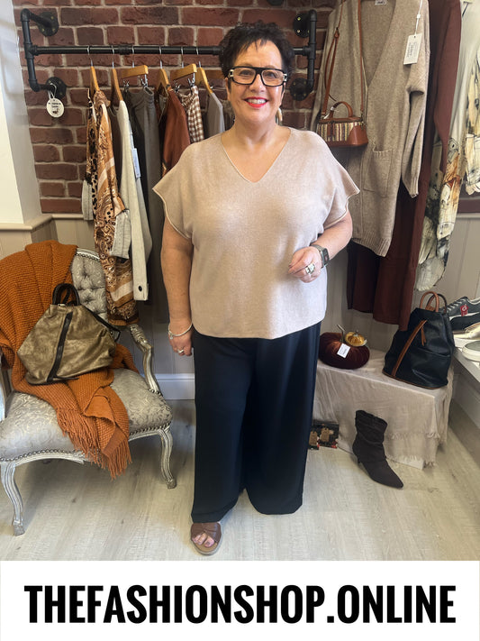 Elsa Camel V neck knitted top 10-20
