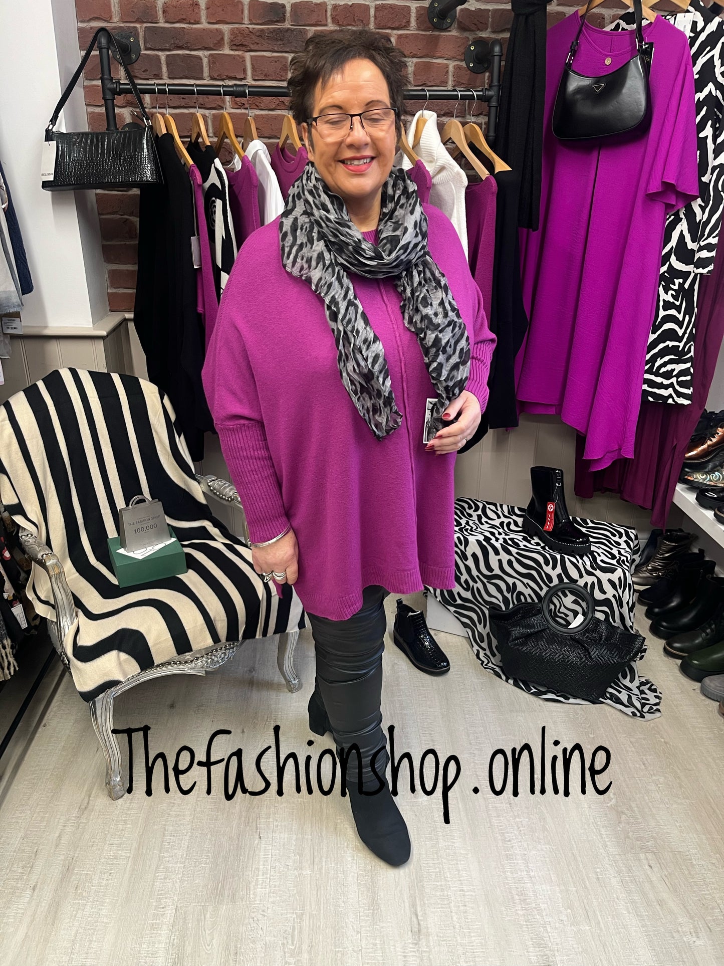 Plus size magenta seam detail jumper 16-24