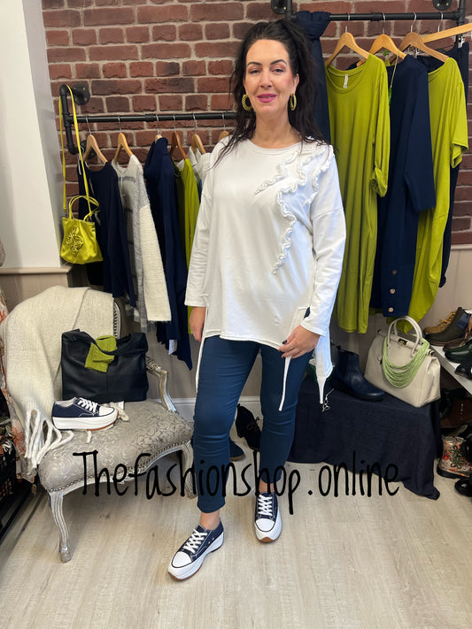 White ruffle side split top 12-18