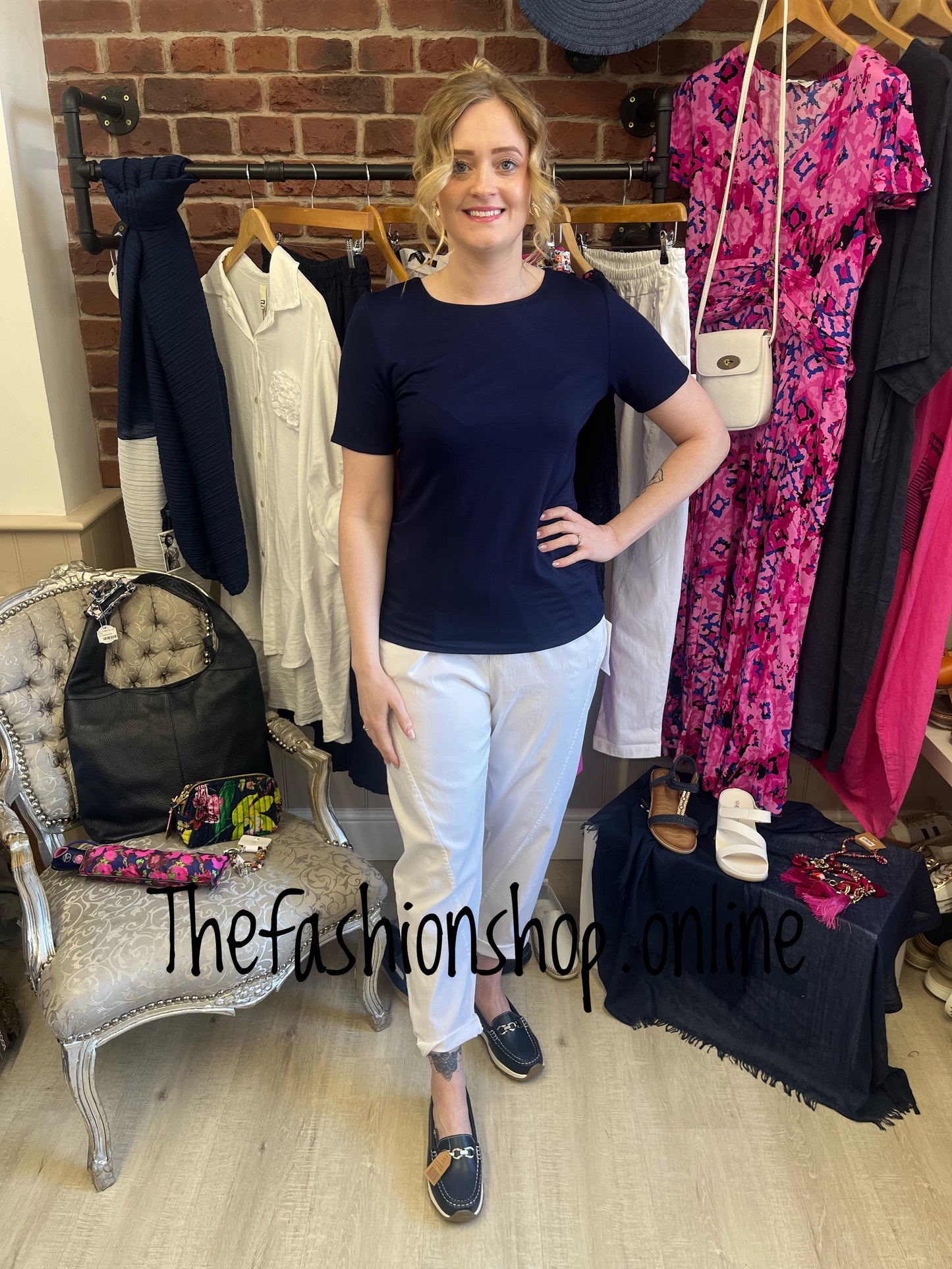Saloos navy T shirt sizes 12-22