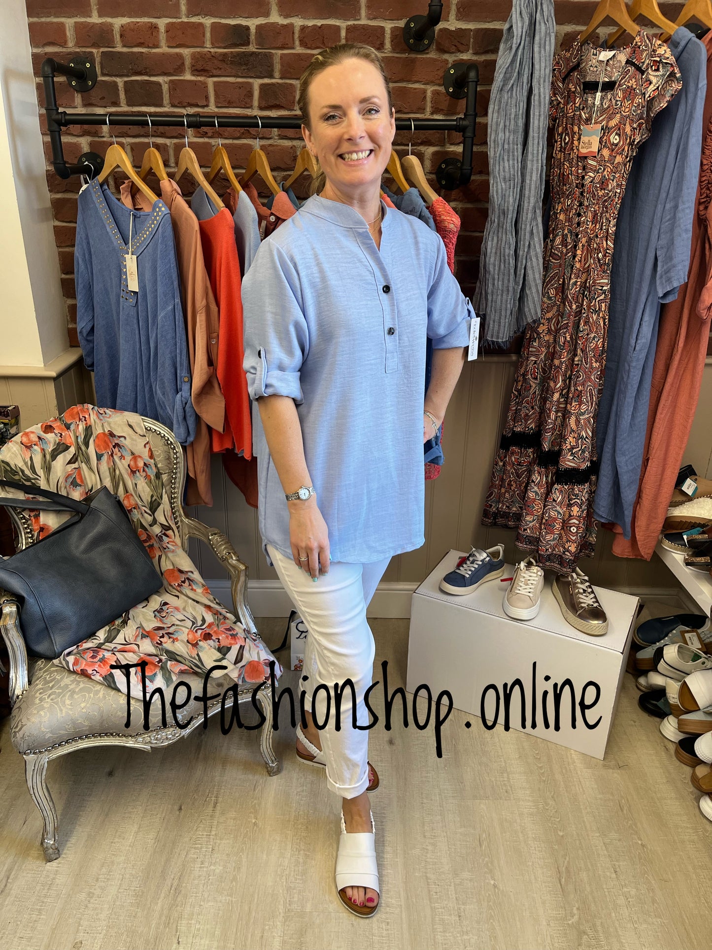 Layla blue high low blouse 8-14